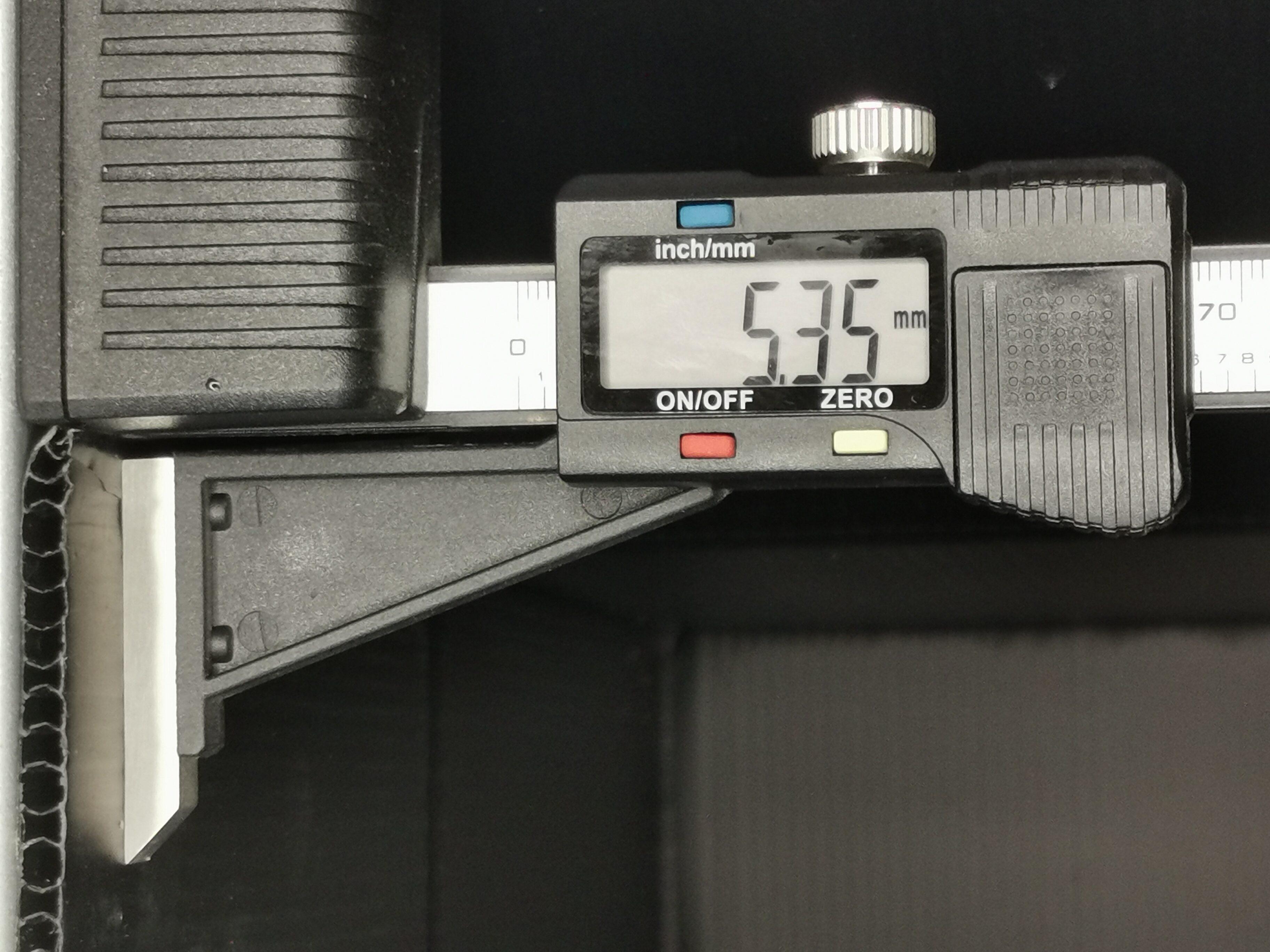 d215ea9482135d23818ae9bba8aa300f